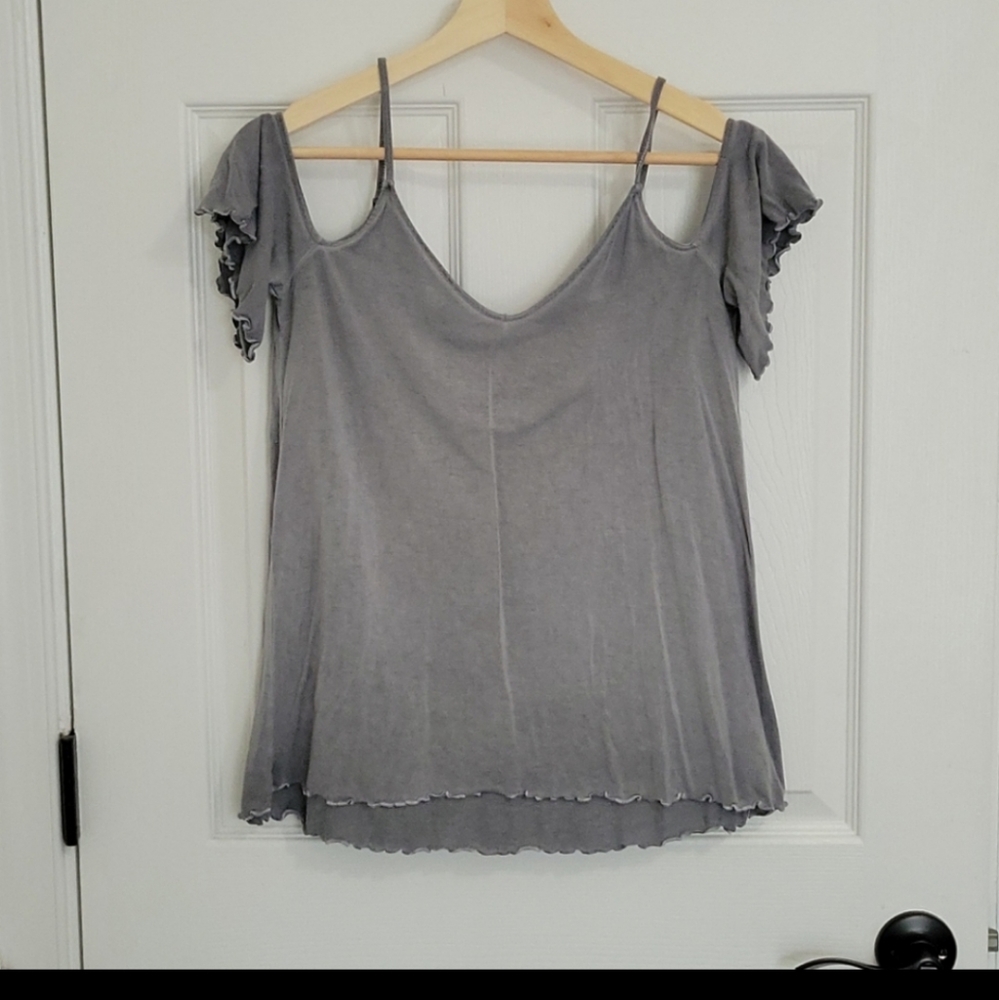AE Soft and Sexy Cold Shoulder Tee Gray size Small
